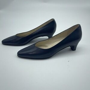 Salvatore Ferragamo‎ Italy 6 Blue Suede Leather Witchy Pumps Heels